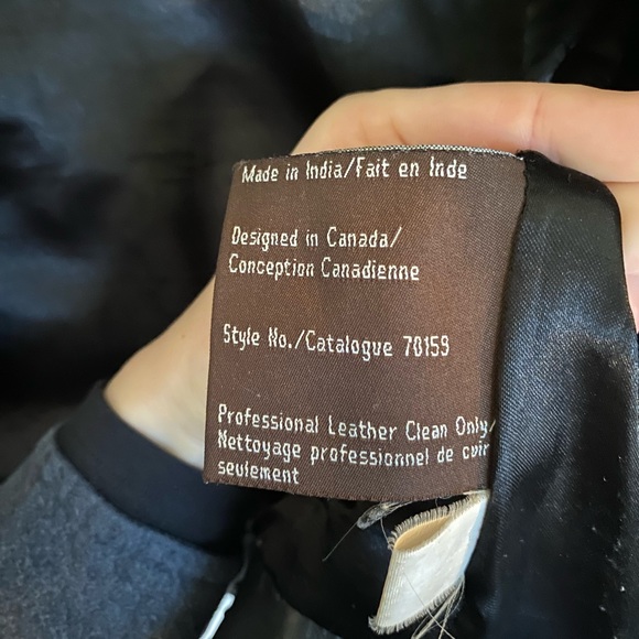 Danier black leather coat size small - Picture 5 of 6